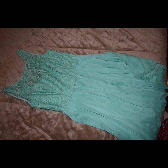 Girls Dress - Picture 1 of 6